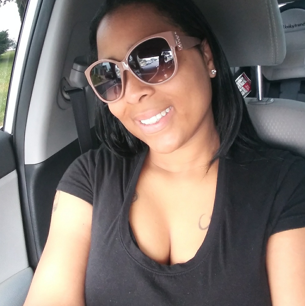 Meet your Posher, Ms. a